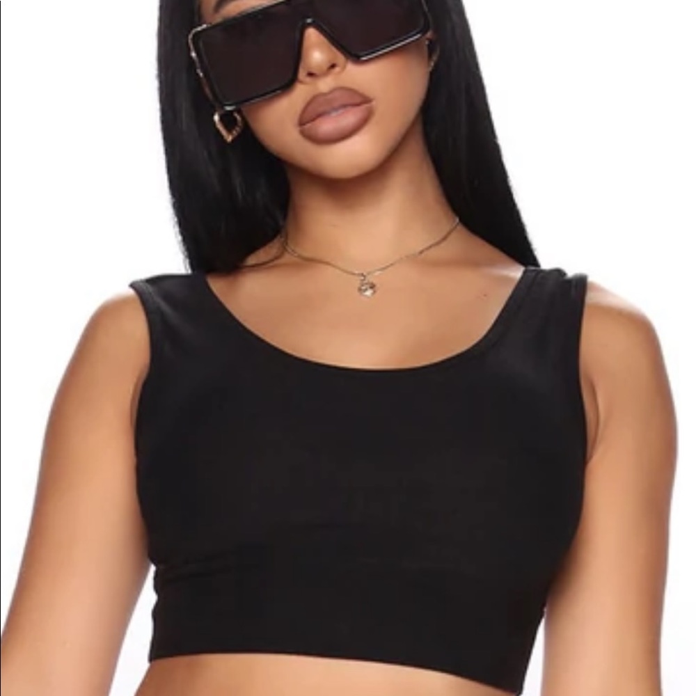 Fashion nova crop top
